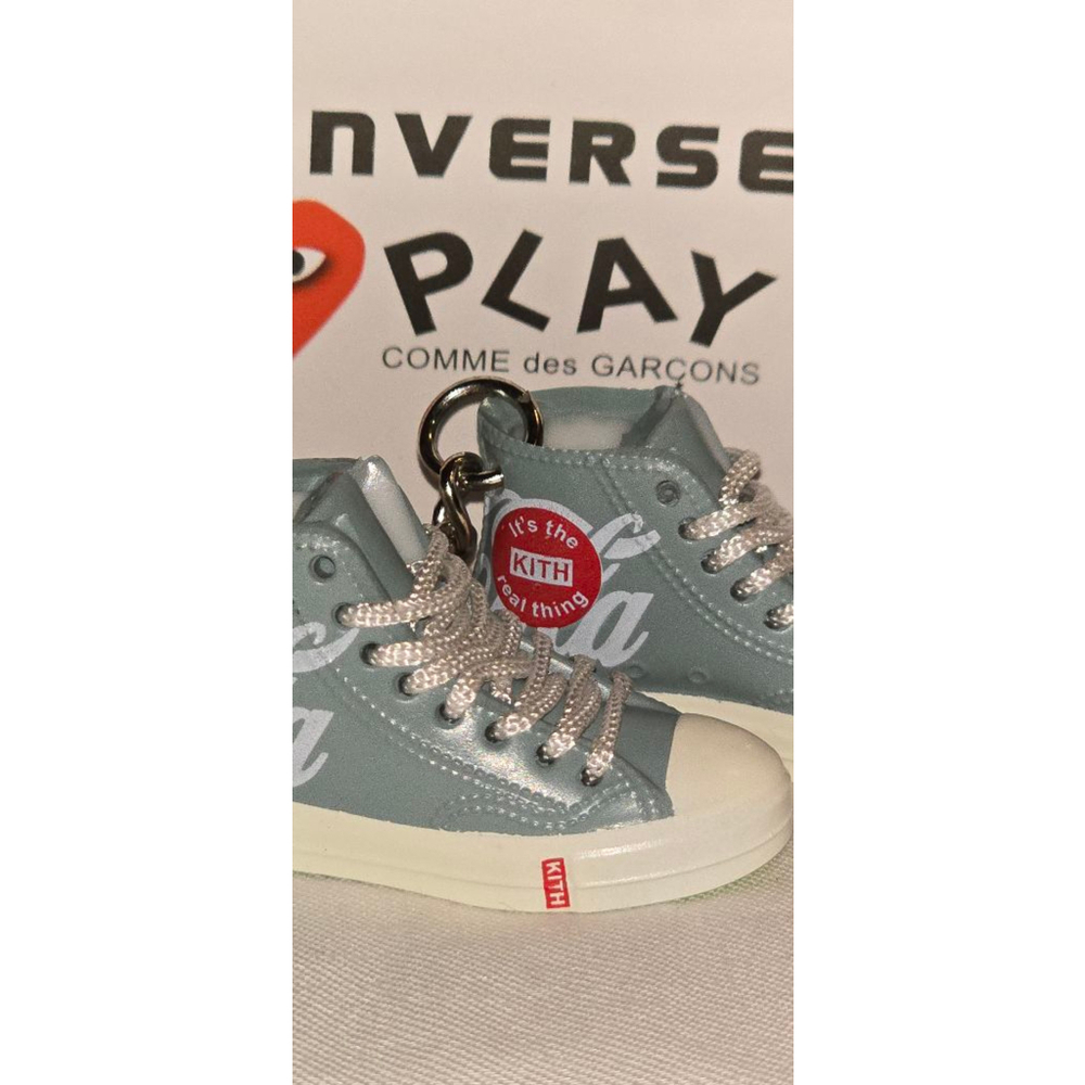 Unisex Gray and White Keychain Set with Boc and Bag One Size - Picture 3 of 7